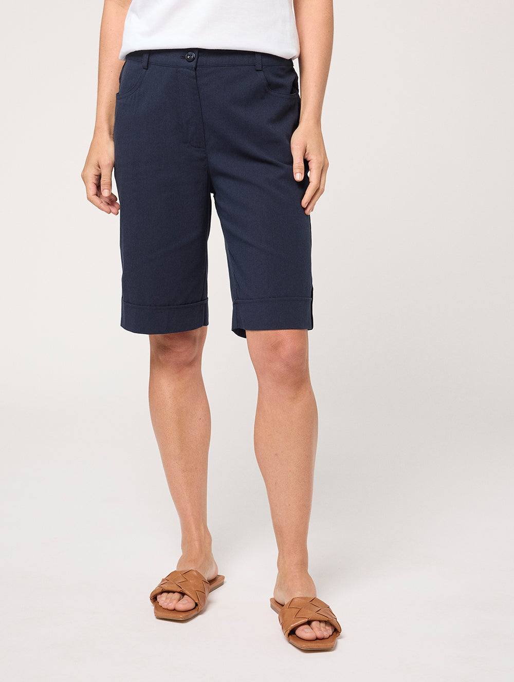 Contessa Short