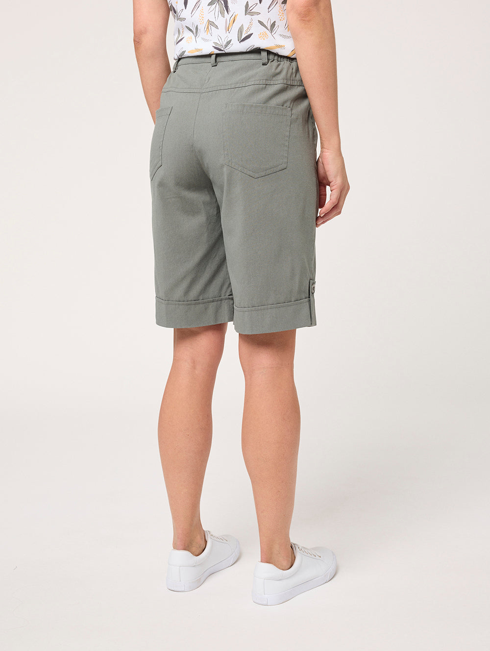 Contessa Short