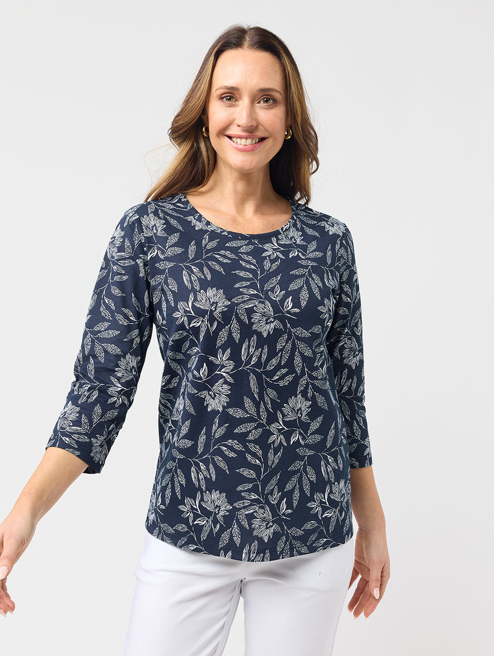 Women's 3/4 Sleeve Round Neckline Top with Botanical Print
