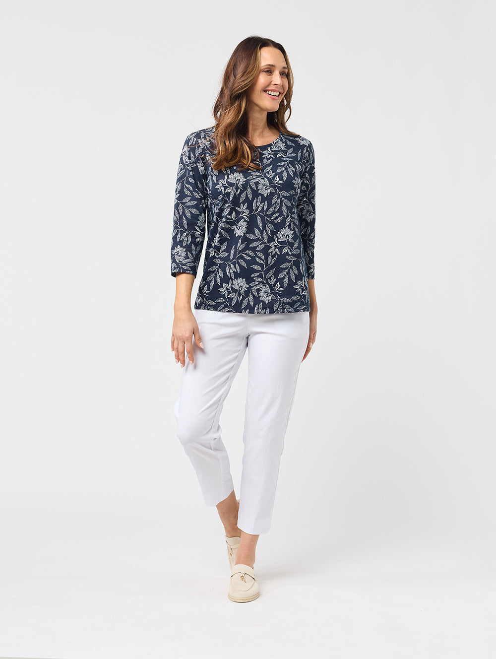 Women's 3/4 Sleeve Round Neckline Top with Botanical Print