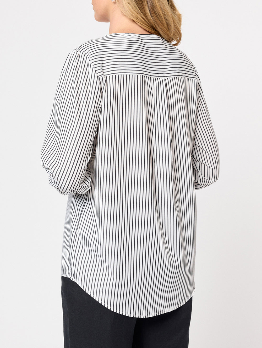 Lura 3/4 Sleeve Shirt