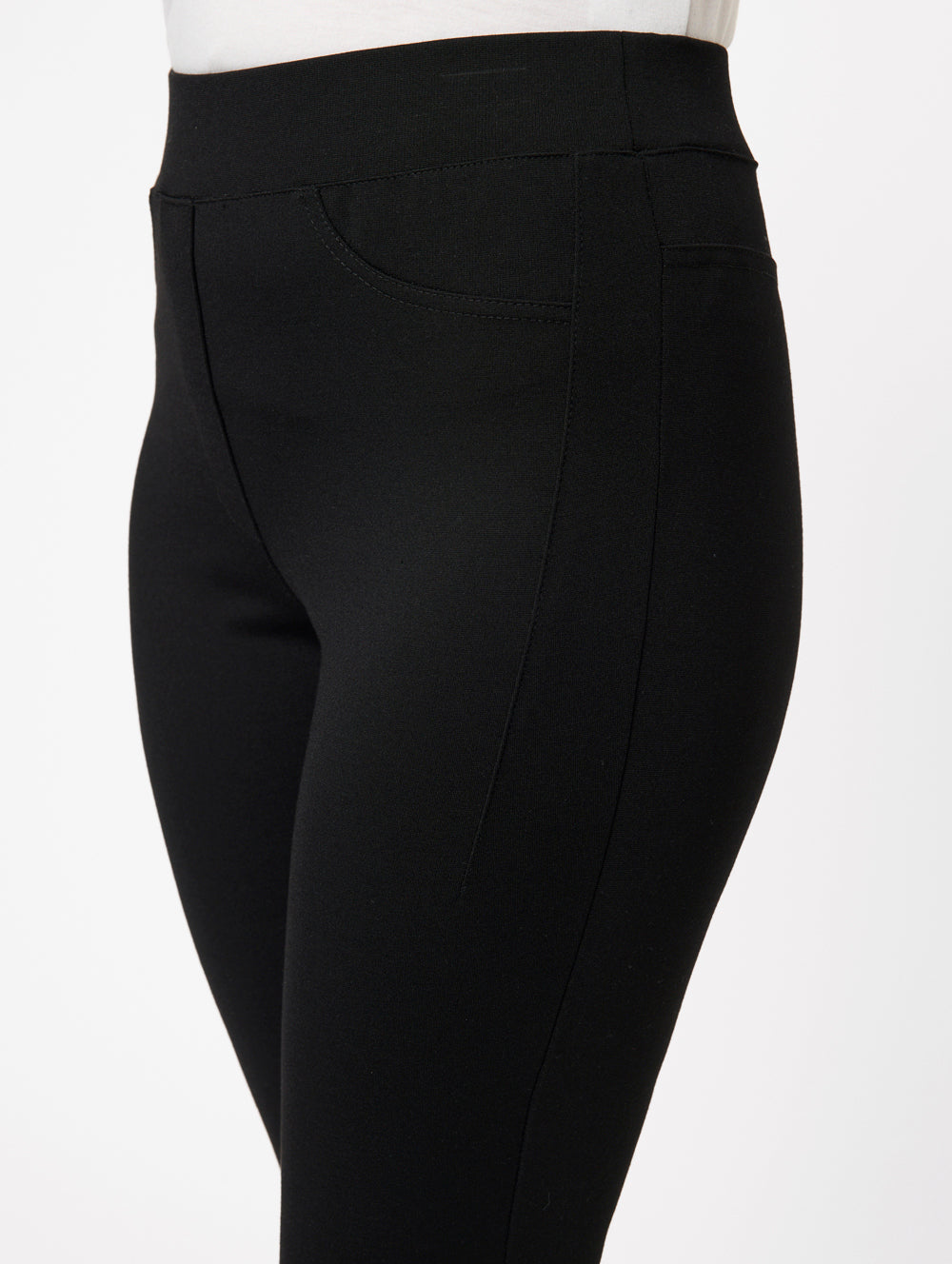 Moda Short Length Pant