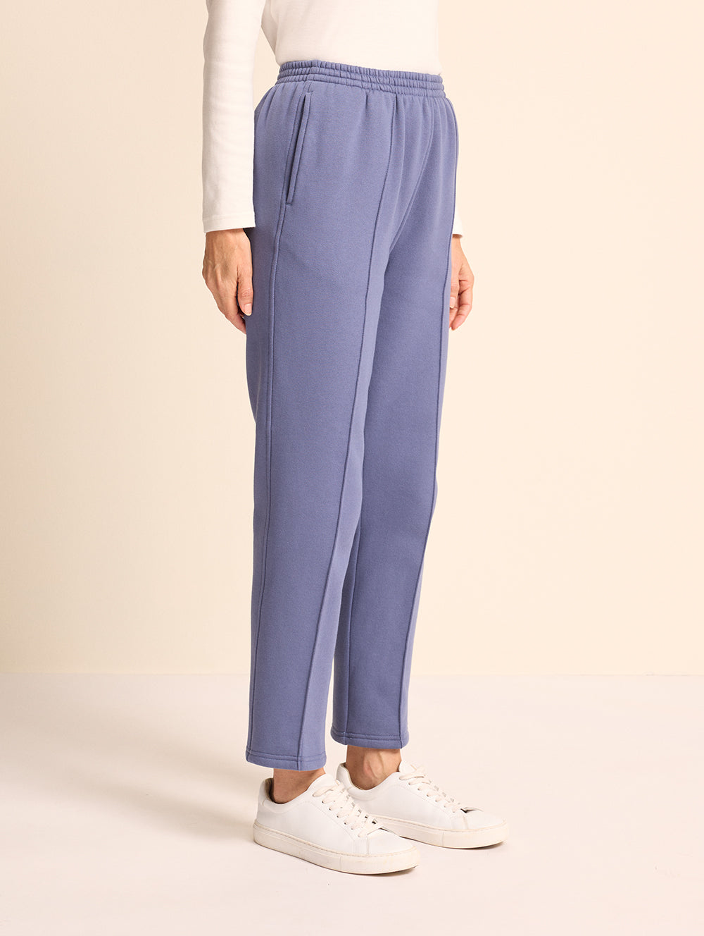 Snowy Mt Fleece Short Pant