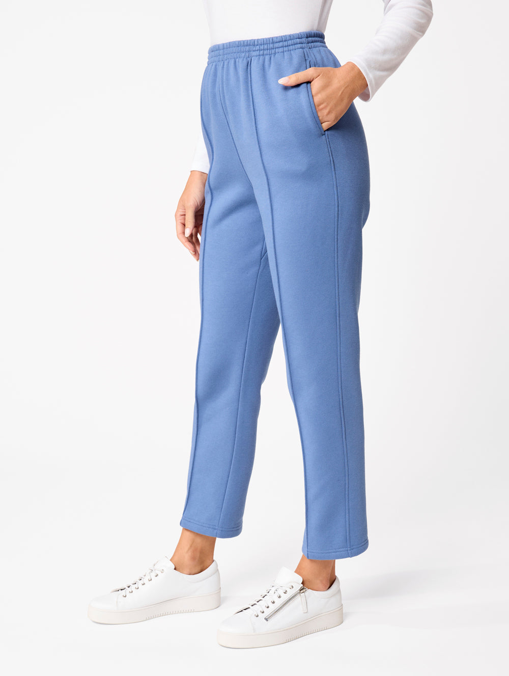 Snowy Mt Fleece Short Pant