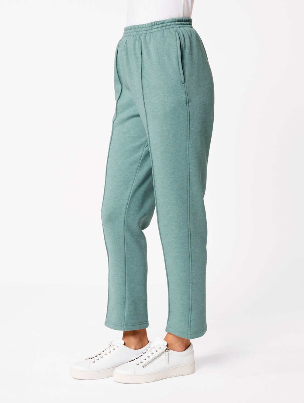 Snowy Mt Fleece Short Pant