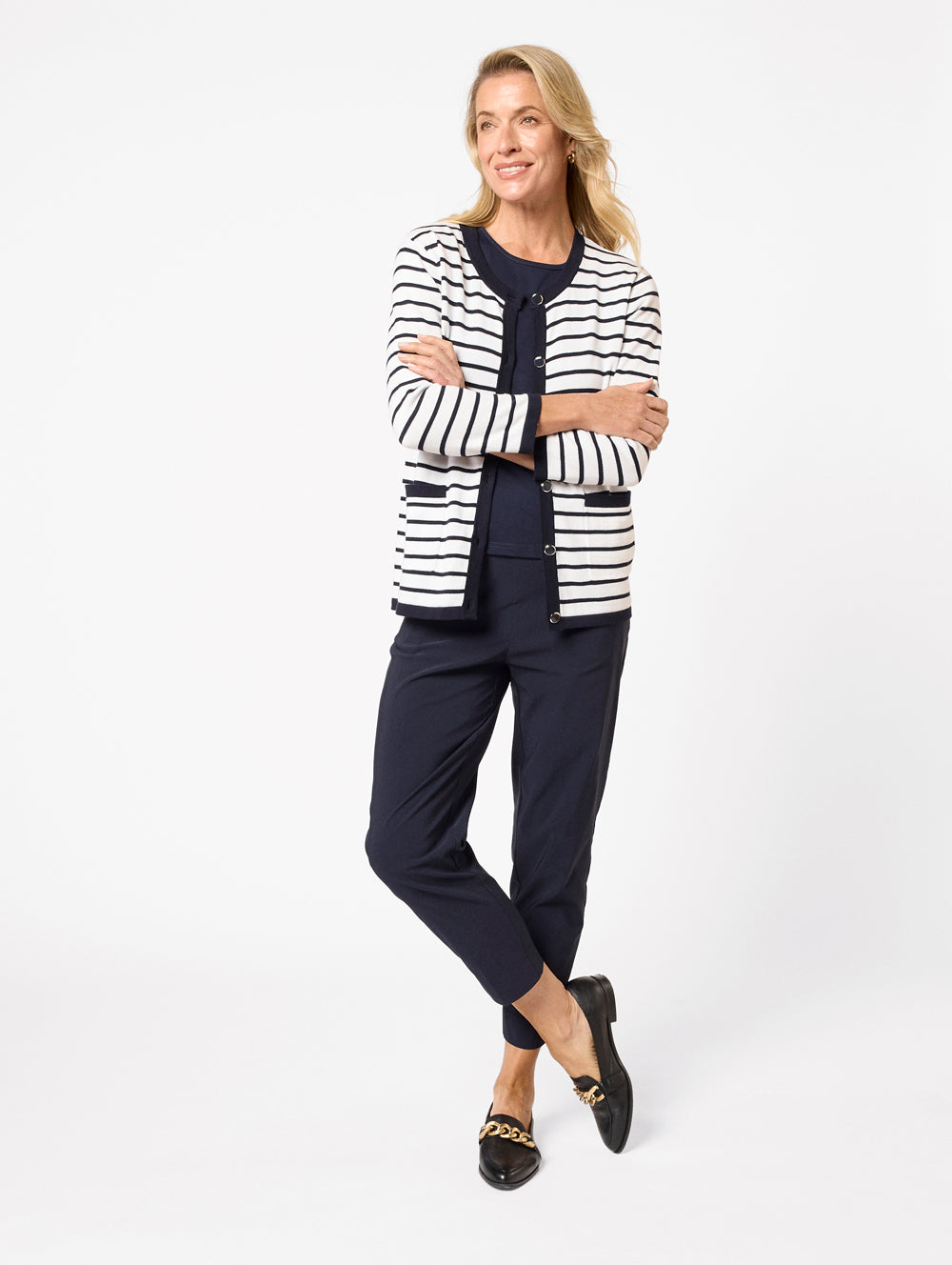 BA48695_BANVY142_4_1750222979000