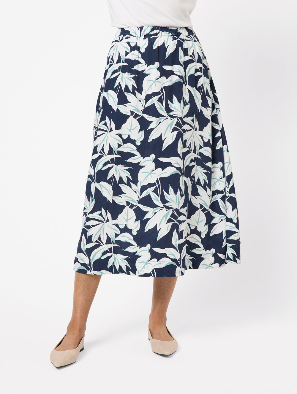 BA48892_BANVY142_1_1762833247000