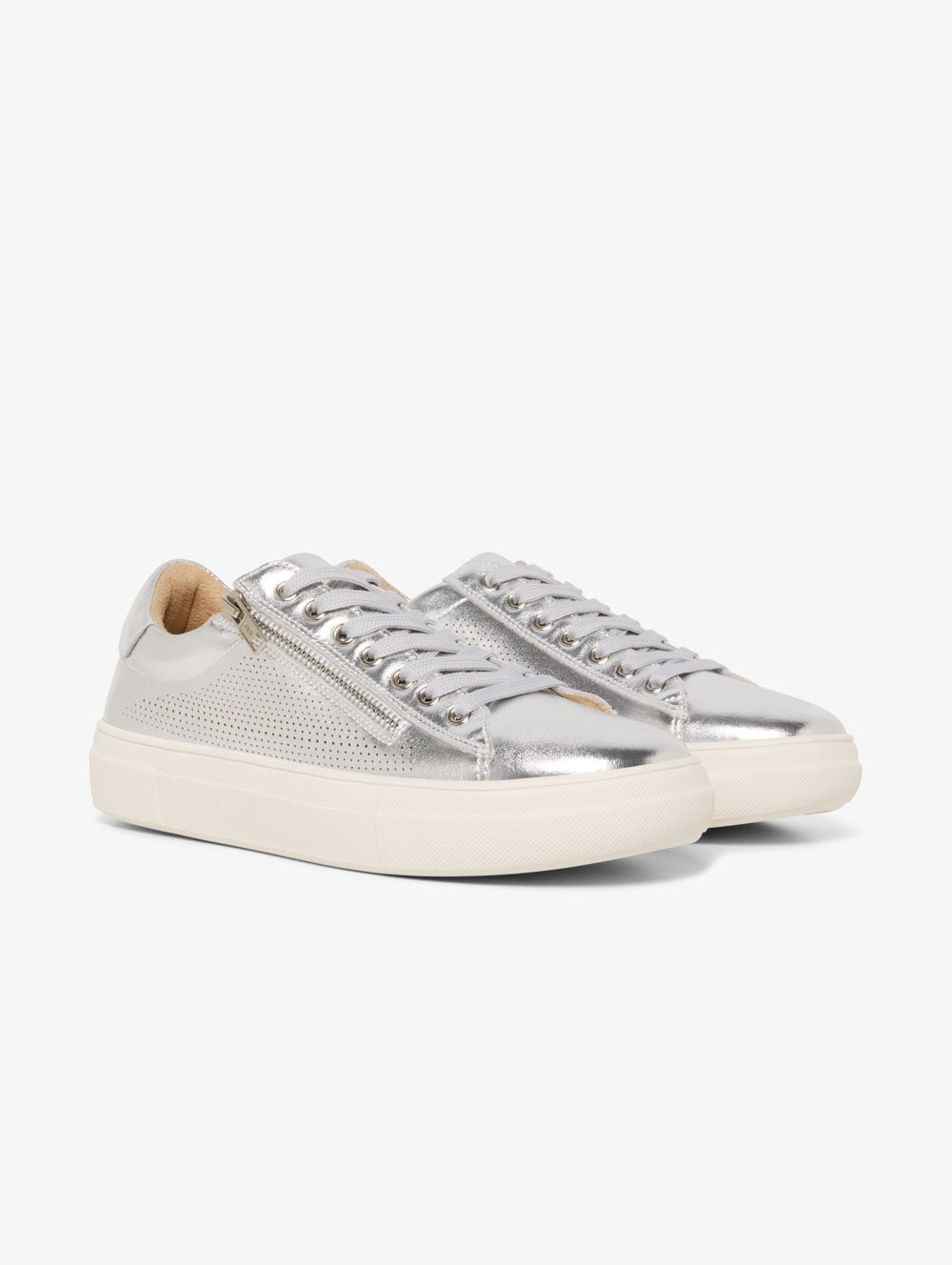 Clara Sneaker