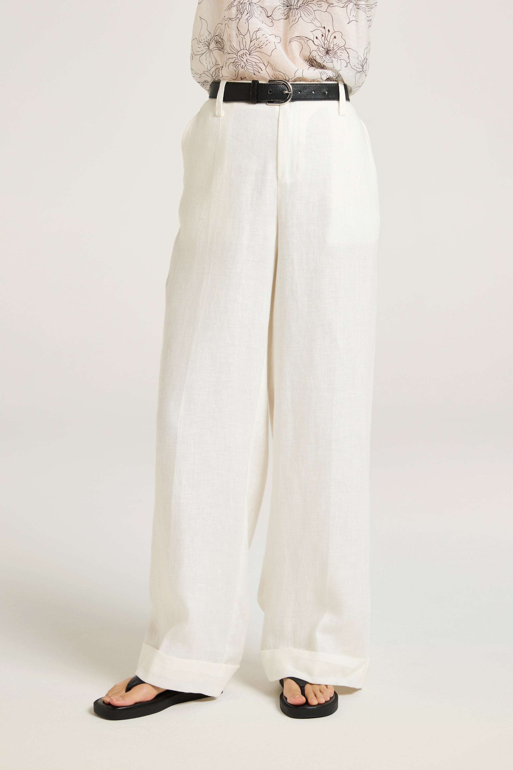 Julia Pant